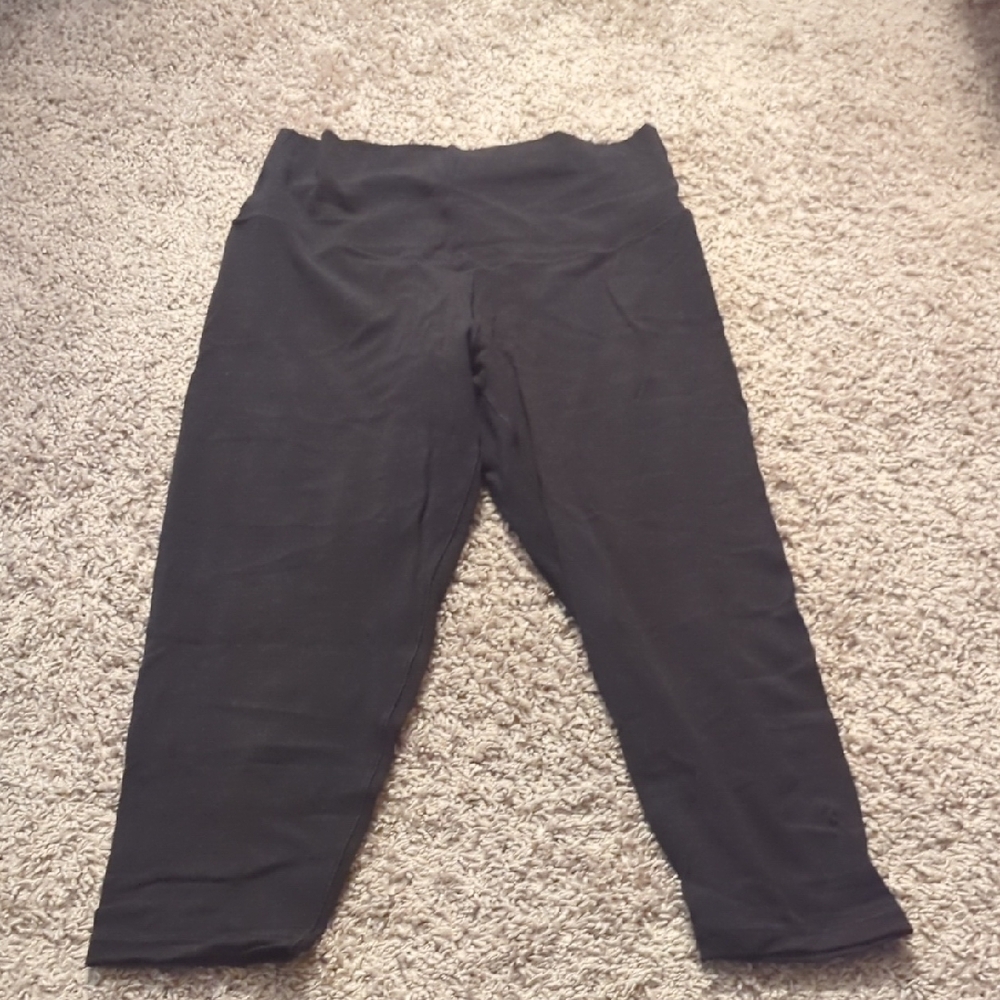 aerie Kids Black Capri Leggings